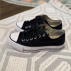 Converse - Platform Low Top Black and White Canvas Sneakers